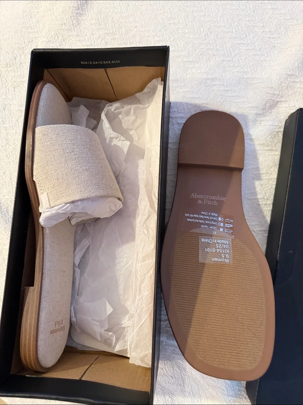 Abercrombie & Fitch neutral beige